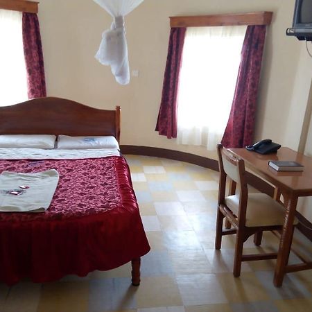 Nanyuki Simba Lodge エクステリア 写真